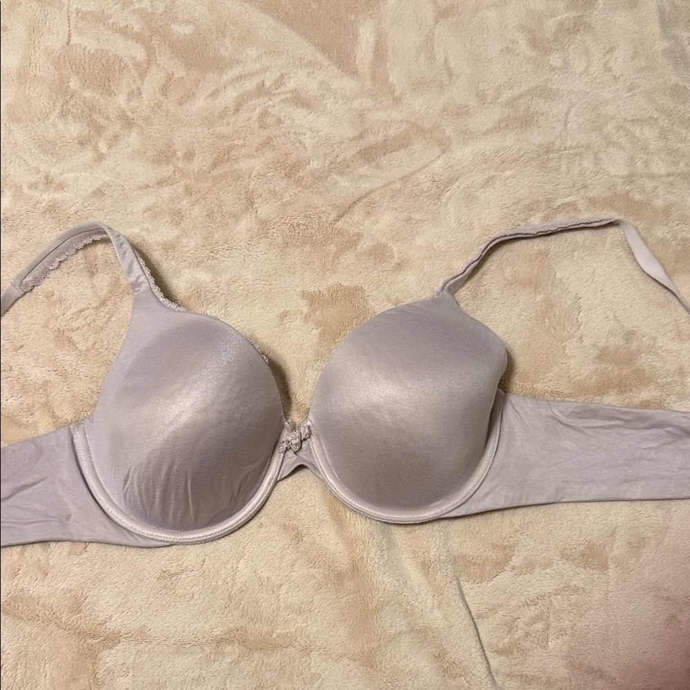 Everyday Smooth Light Gray T-Shirt Bra